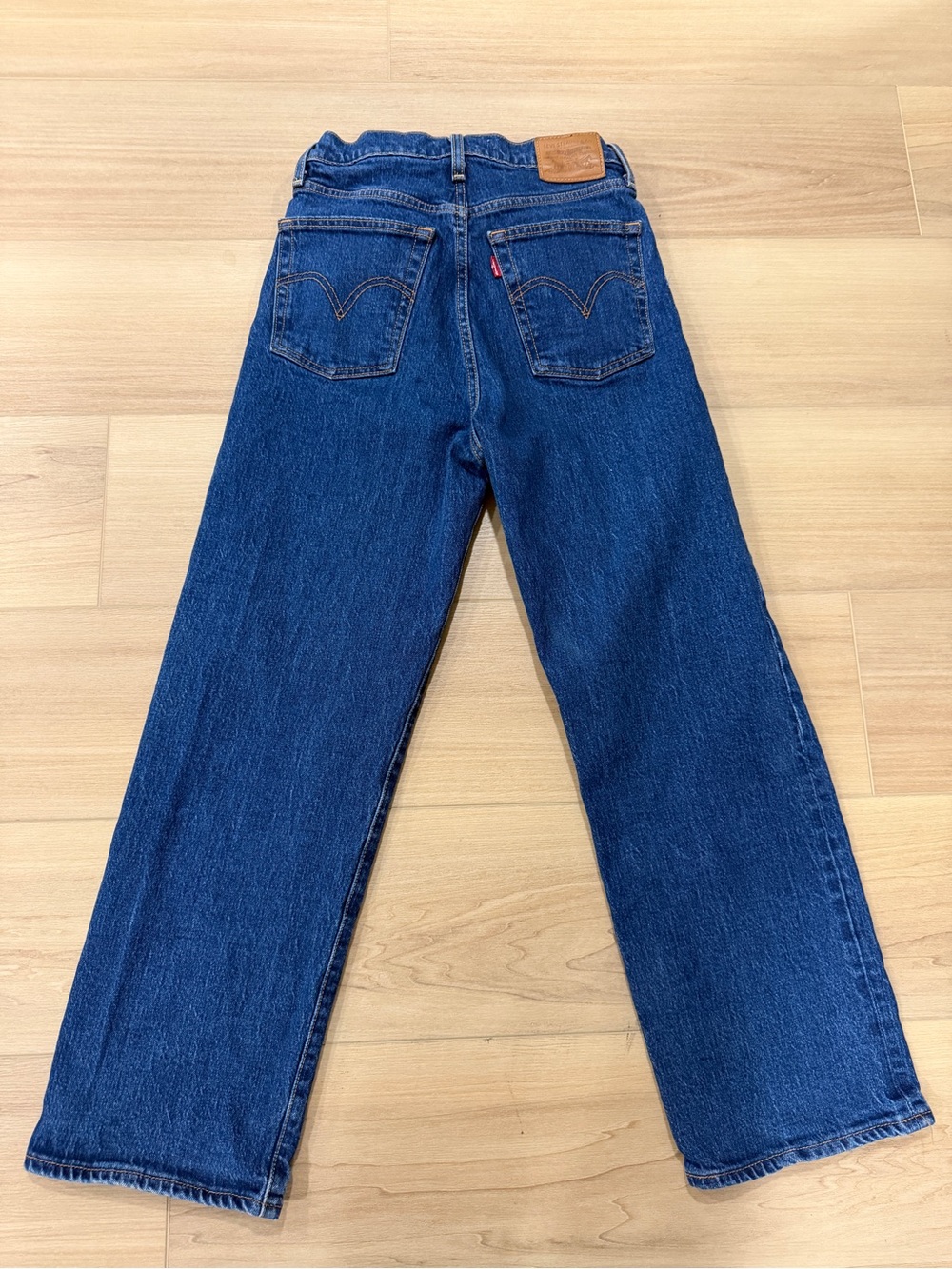 Levi’s Ribcage Straight Jean - Picture 3 of 7